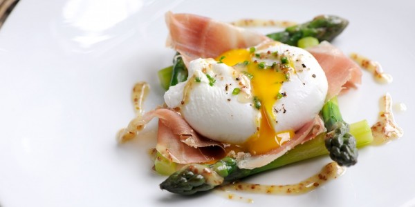 Poached-20Duck-20Egg-20with-20Asparagus-20